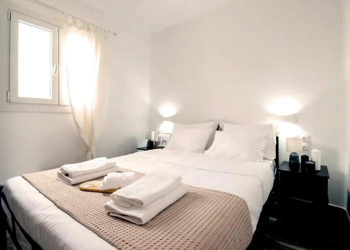 House Suites - Psarou Feriehus