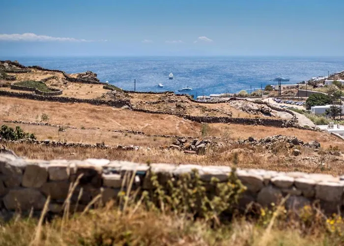 House Suites - Psarou Tatil Evi